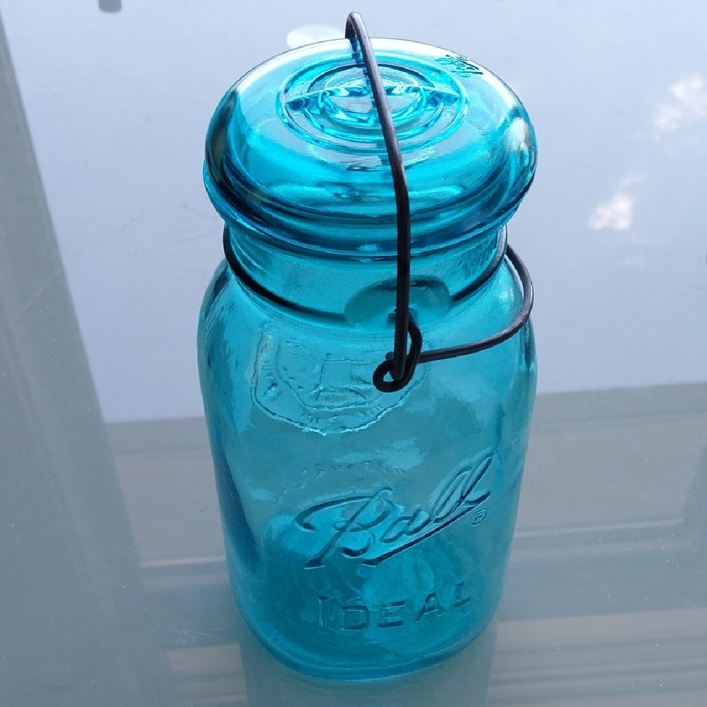 Bicentanial Celebration Ball Aqua Glass Quart Jar with Wire Bail Lid